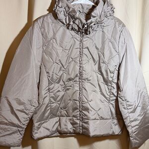 Elegant Women's Light Gray/Silver Puffer Jacket